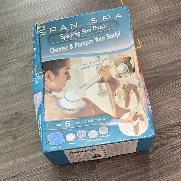NWT Span Spa Spinning Spa Brush. Cleanse & Pamper Your Body - Picture 2 of 2